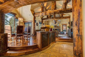 Rustic-elegance wrapped in custom mountain luxury, steps from Baldy Hiking Trail and shuttle stop Breckenridge